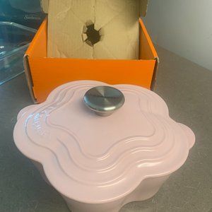 Le Creuset Flower Cocotte Cast Iron 2.25qt